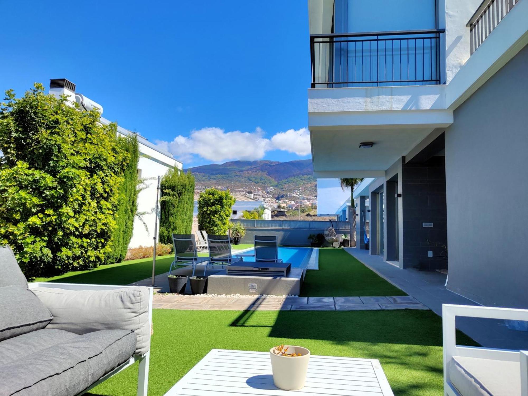 Villa Boutique La Quinta Santa Ursula  Exterior photo